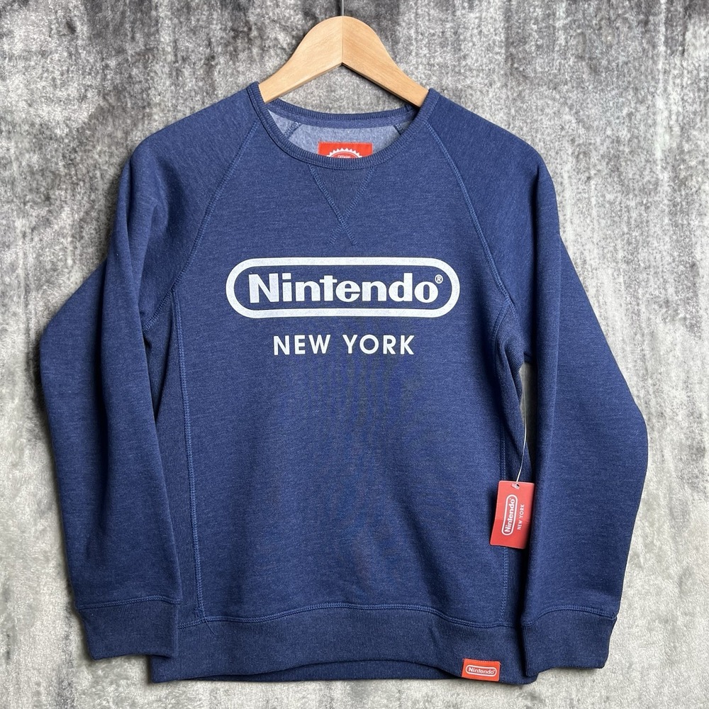 NWT Nintendo NYC Exclusive Unisex Pullover Sweatshirt Size Large Youth
